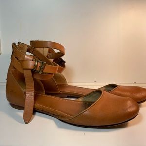 Rare Frye flats with ankle strap